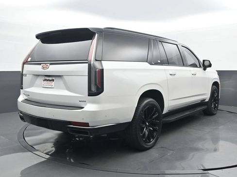 Used 2023 Cadillac Escalade ESV Sport AWD/4WD image 23