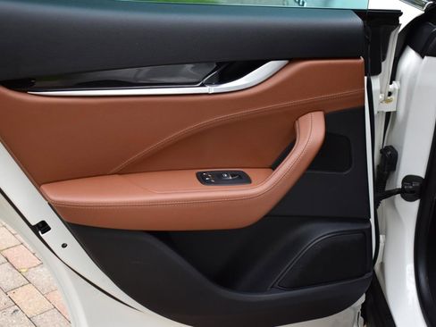 Used 2019 Maserati Levante S image 36