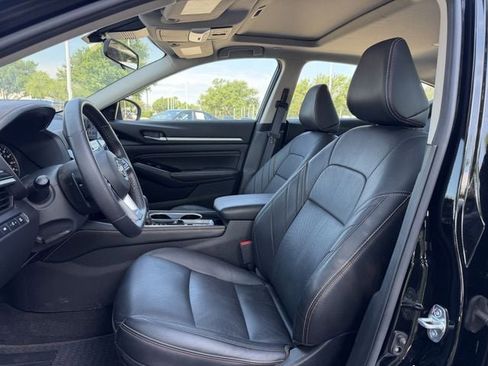 Used 2023 Nissan Altima 2.0 SR FWD image 27
