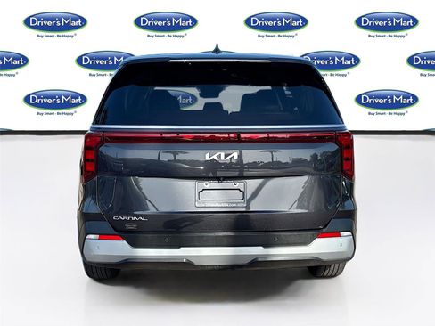 Used 2025 Kia Carnival image 6