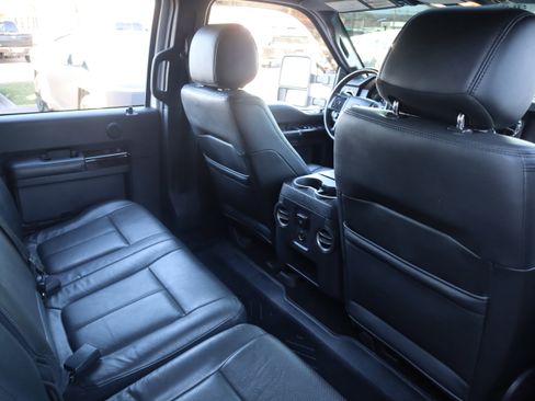 Used 2015 Ford F350 Platinum image 31
