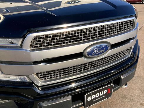 Used 2018 Ford F150 Platinum w/ Equipment Group 701A Luxury image 29