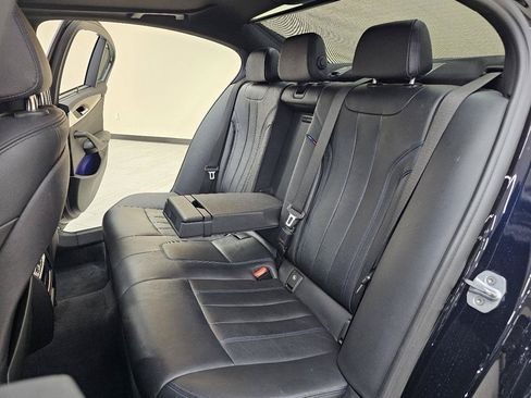 Used 2019 BMW 530i w/ M Sport Package RWD image 26