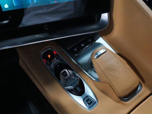 Used 2024 Chevrolet Corvette Stingray Preferred Cpe w/ LPO, Roadside Safety Package RWD image 23