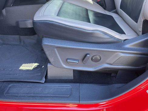 Used 2023 Ford Bronco Wildtrak image 24