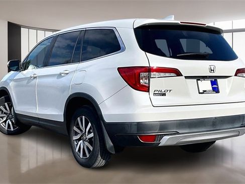 Used 2021 Honda Pilot EX image 4