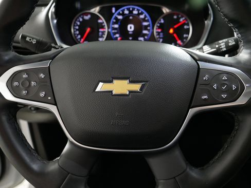 Used 2023 Chevrolet Traverse Premier AWD/4WD image 25
