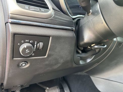 Used 2020 Jeep Grand Cherokee Limited image 36