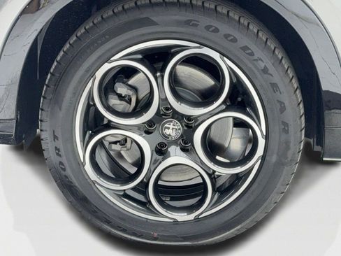 New 2025 Alfa Romeo Tonale w/ Premium Package AWD/4WD image 50