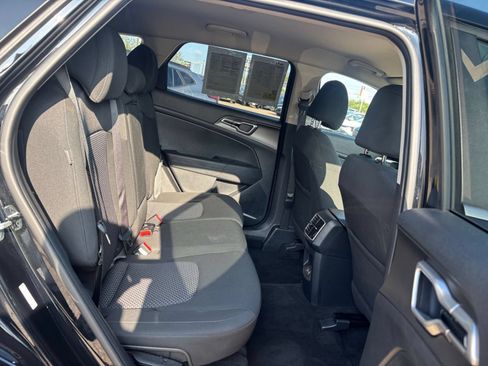 Used 2026 Kia Sportage LX FWD image 21