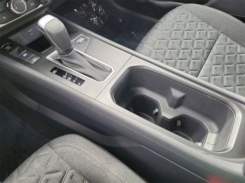 Used 2025 Nissan Kicks SV image 13