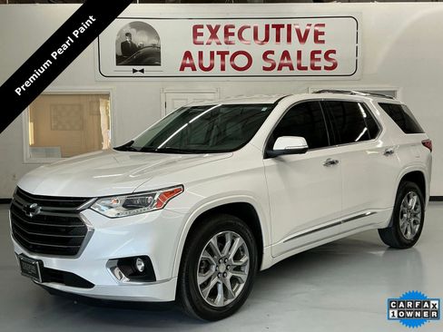 Used 2021 Chevrolet Traverse Premier image 1