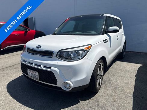 Used 2015 Kia Soul ! w/ Sun & Sound Package FWD image 1