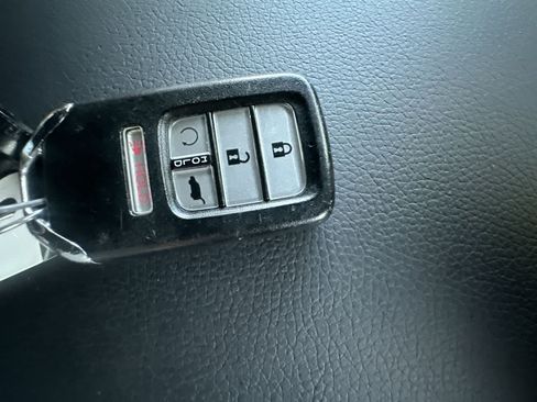 Used 2025 Honda Passport EX-L image 28