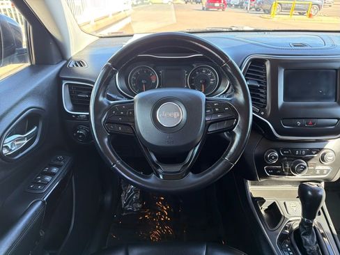 Used 2019 Jeep Cherokee Altitude image 13