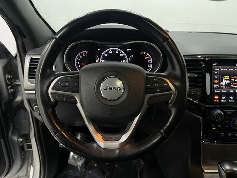 Used 2020 Jeep Grand Cherokee Limited w/ Premium Lighting Group image 23