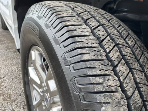 Used 2022 Ford F150 Lariat w/ Equipment Group 502A High AWD/4WD image 19