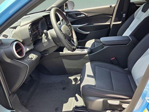New 2026 Chevrolet Trax RS w/ Driver Confidence Package FWD image 9