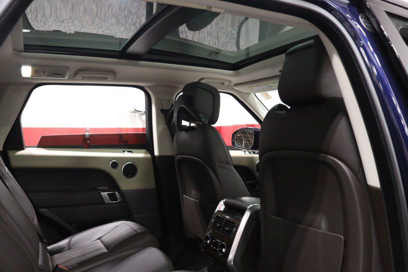 Used 2020 Land Rover Range Rover Sport HSE AWD/4WD image 51