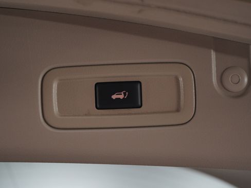 Used 2014 Nissan Murano LE w/ Platinum Edition Package AWD/4WD image 18