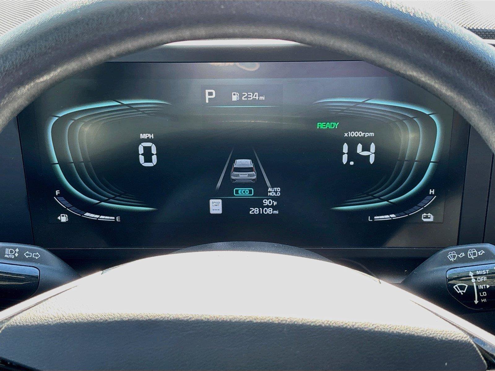 Used 2025 Kia Niro LX FWD image 14