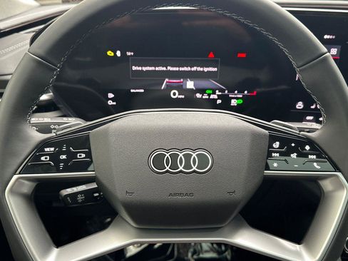 New 2025 Audi Q5 Premium image 23