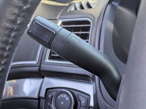 Used 2017 Ford Explorer Limited image 11