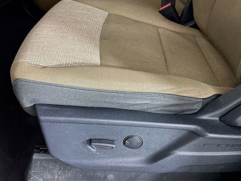 Used 2023 Ford F150 XLT AWD/4WD image 23