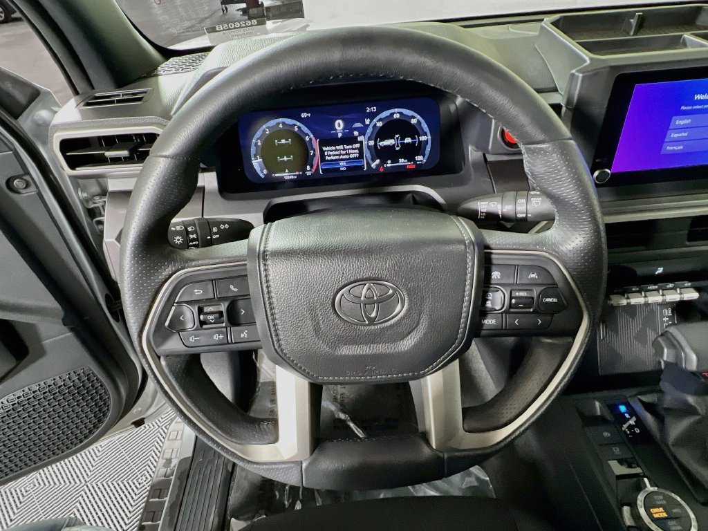 Certified 2025 Toyota 4Runner TRD Off-Road AWD/4WD image 10