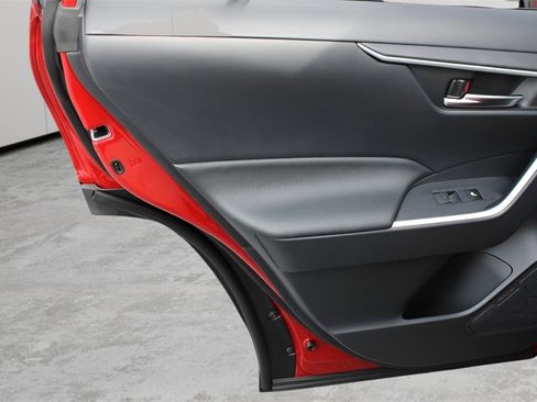 Certified 2023 Toyota RAV4 SE image 21