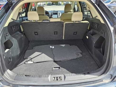 Certified 2024 Ford Edge SE image 26