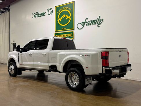 Used 2023 Ford F450 Lariat w/ Lariat Ultimate Package AWD/4WD image 6