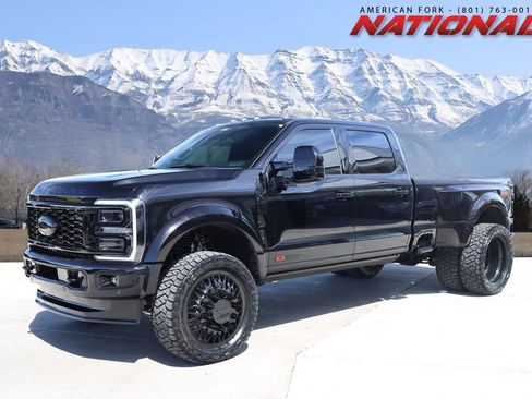 Used 2026 Ford F450 Platinum w/ FX4 Off-Road Package AWD/4WD image 1