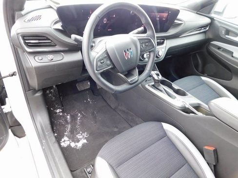 Used 2024 Buick Envista Preferred w/ Convenience I Package image 14
