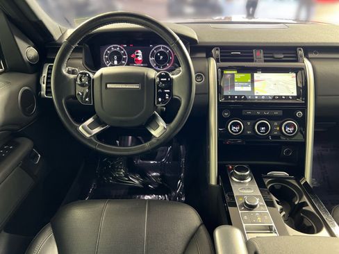 Used 2020 Land Rover Discovery HSE image 23