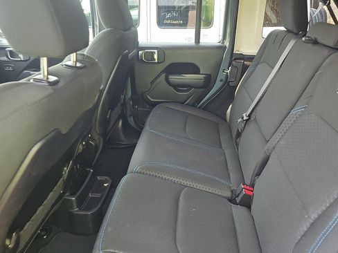 Used 2025 Jeep Wrangler Unlimited Rubicon 4xe w/ Safety Group image 10