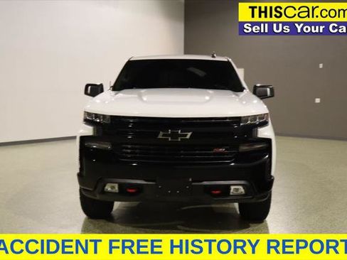 Used 2021 Chevrolet Silverado 1500 LT Trail Boss w/ Convenience Package II AWD/4WD image 3