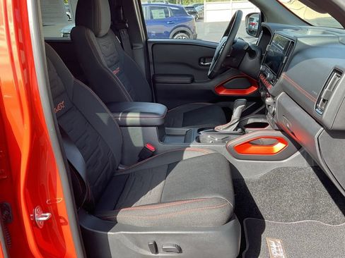 Used 2025 Nissan Frontier PRO-4X w/ Interior Protection Package AWD/4WD image 18