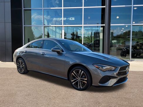 Used 2025 Mercedes-Benz CLA 250 image 9