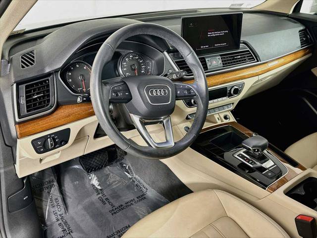 Certified 2023 Audi Q5 2.0T Premium w/ Convenience Package AWD/4WD image 9
