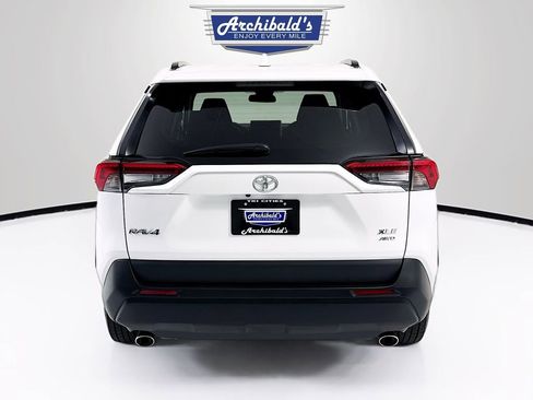Used 2024 Toyota RAV4 XLE AWD/4WD image 6