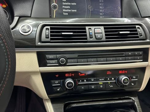 Used 2011 BMW 535i xDrive Sedan image 13