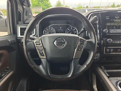 Used 2021 Nissan Titan Platinum Reserve AWD/4WD image 21