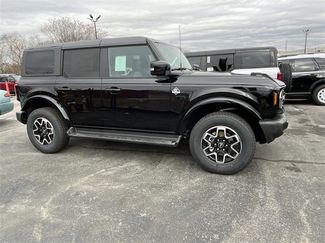 New 2025 Ford Bronco Outer Banks video 2