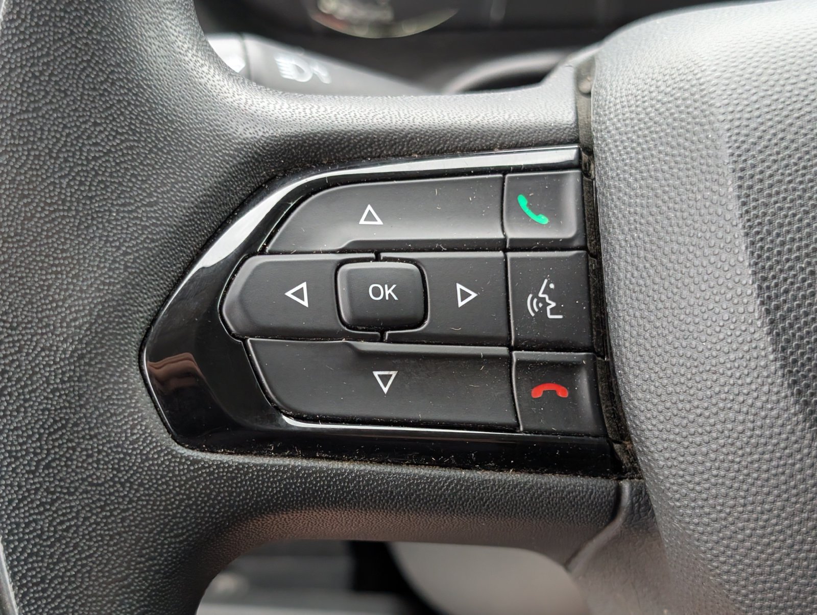 Used 2025 RAM ProMaster 2500 w/ Convenience Group FWD image 19