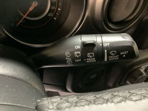 Used 2021 Jeep Wrangler Unlimited Sport image 32