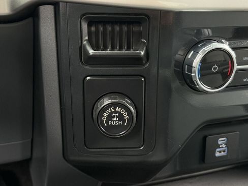 Used 2022 Ford F150 XLT w/ Equipment Group 301A Mid RWD image 21