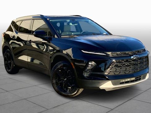 Used 2024 Chevrolet Blazer LT w/ Convenience Package image 3