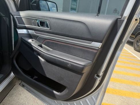 Used 2016 Ford Explorer Sport w/ Equipment Group 401A image 7