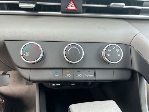 New 2026 Hyundai Elantra SE FWD image 26